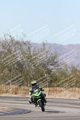 media/Dec-01-2025-Moto Forza (Mon) [[2daa91e15f]]/3-Beginner Group/Session 3 (Turn 3)/